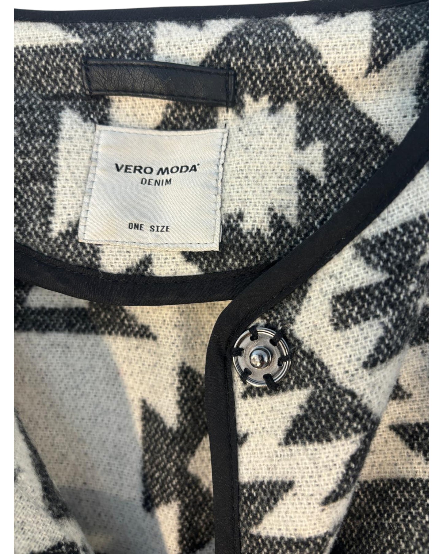 Cardigan poncho alpaga marque Vero Moda