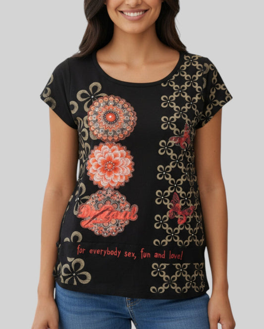 Haut marque desigual