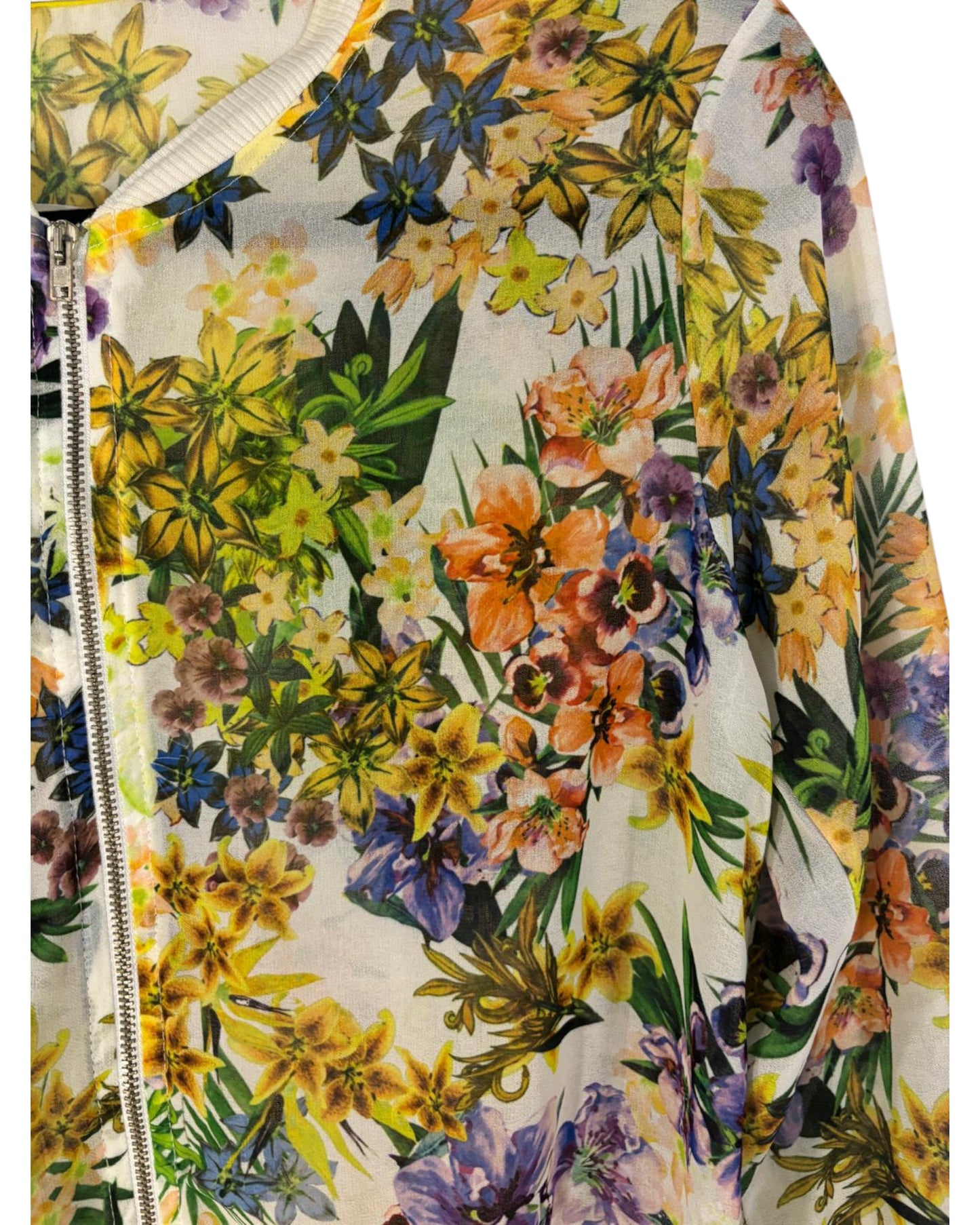 Veste légère florale marque Pull&Bear