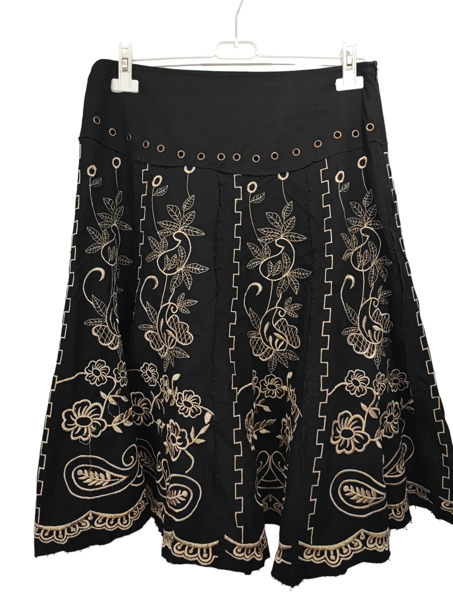 Jupe demi-longue brodée