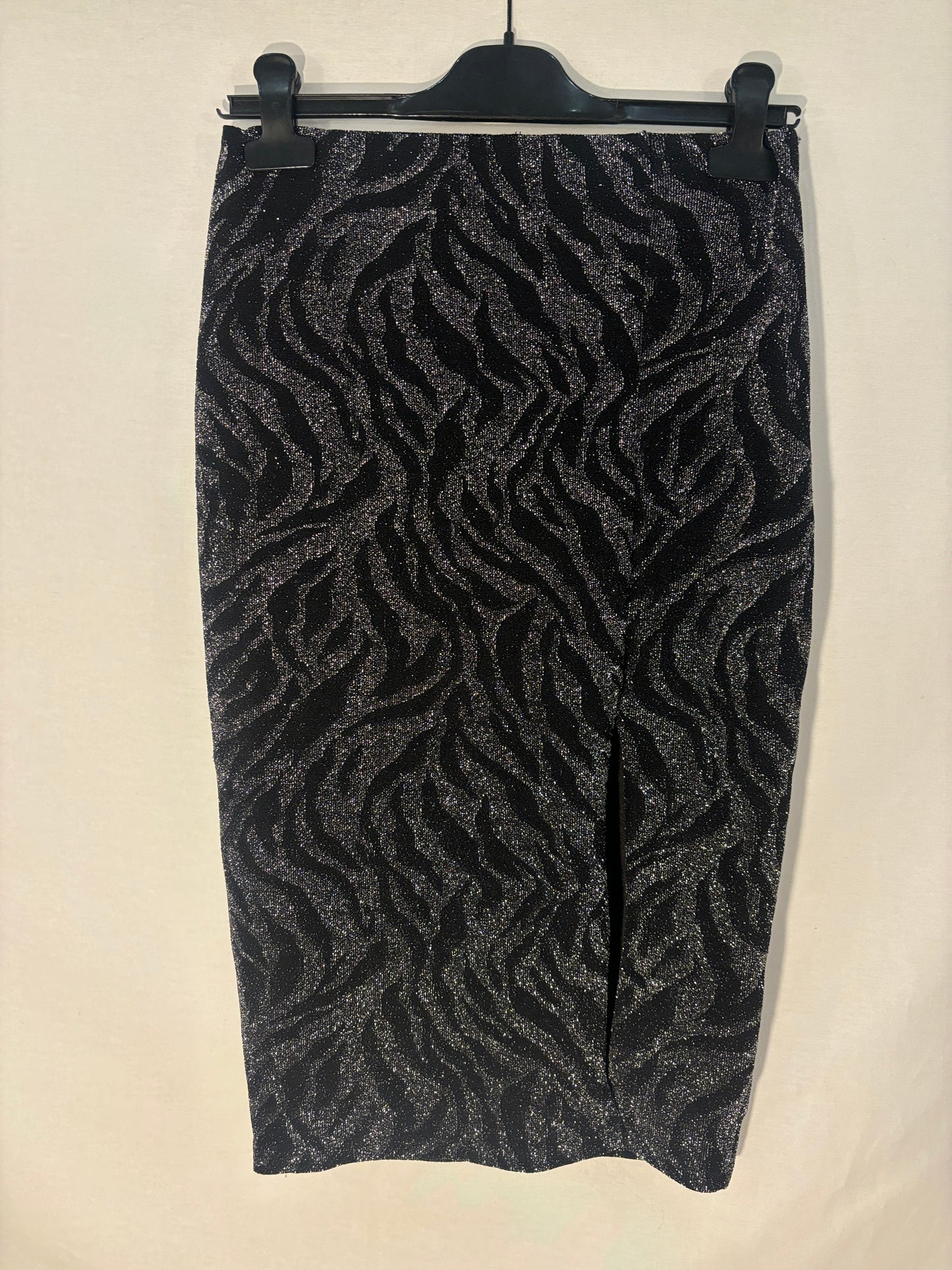 Jupe Pailletée New Look Noir & Argent - L'Arme Glamour de Vos Soirées !