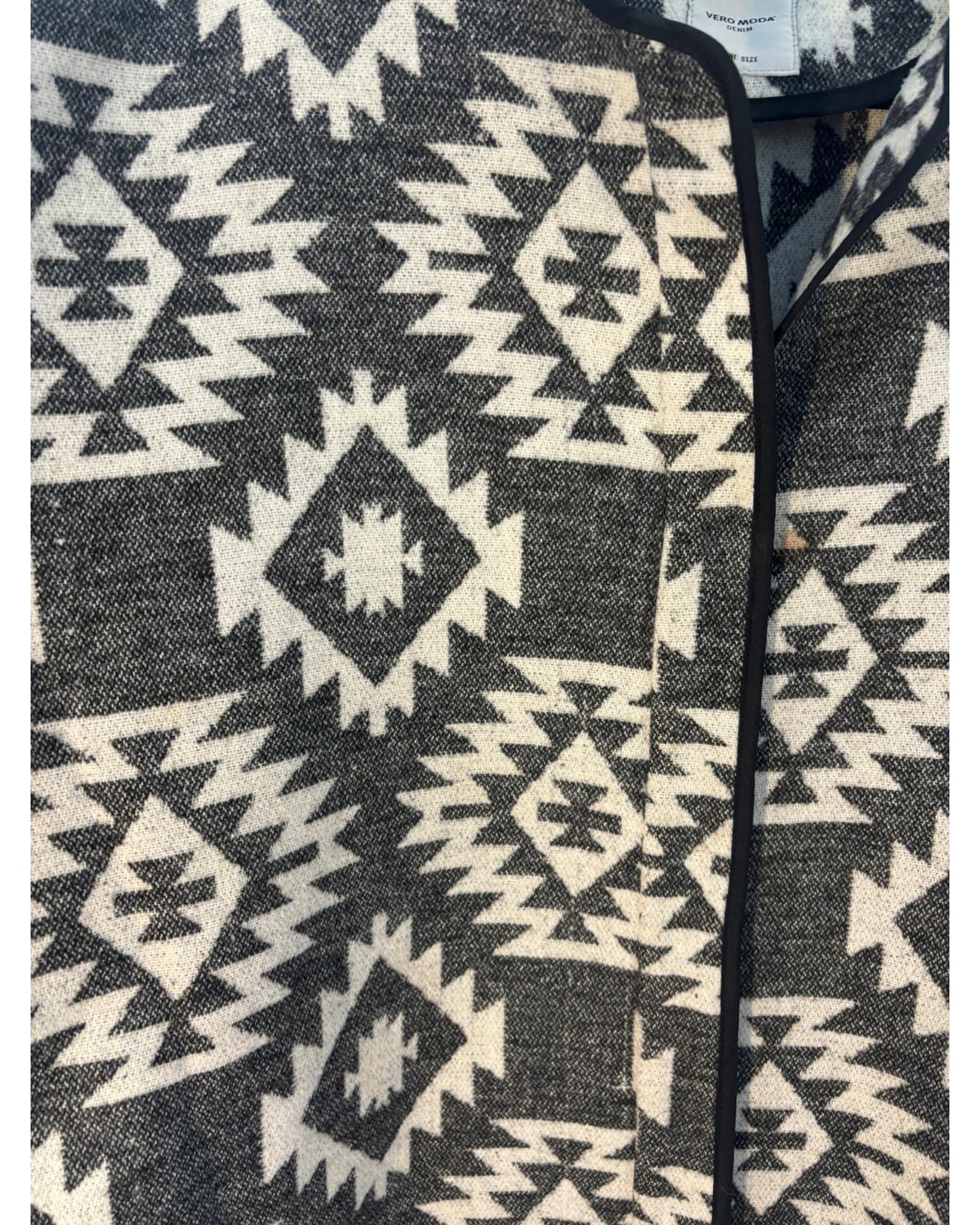 Cardigan poncho alpaga marque Vero Moda