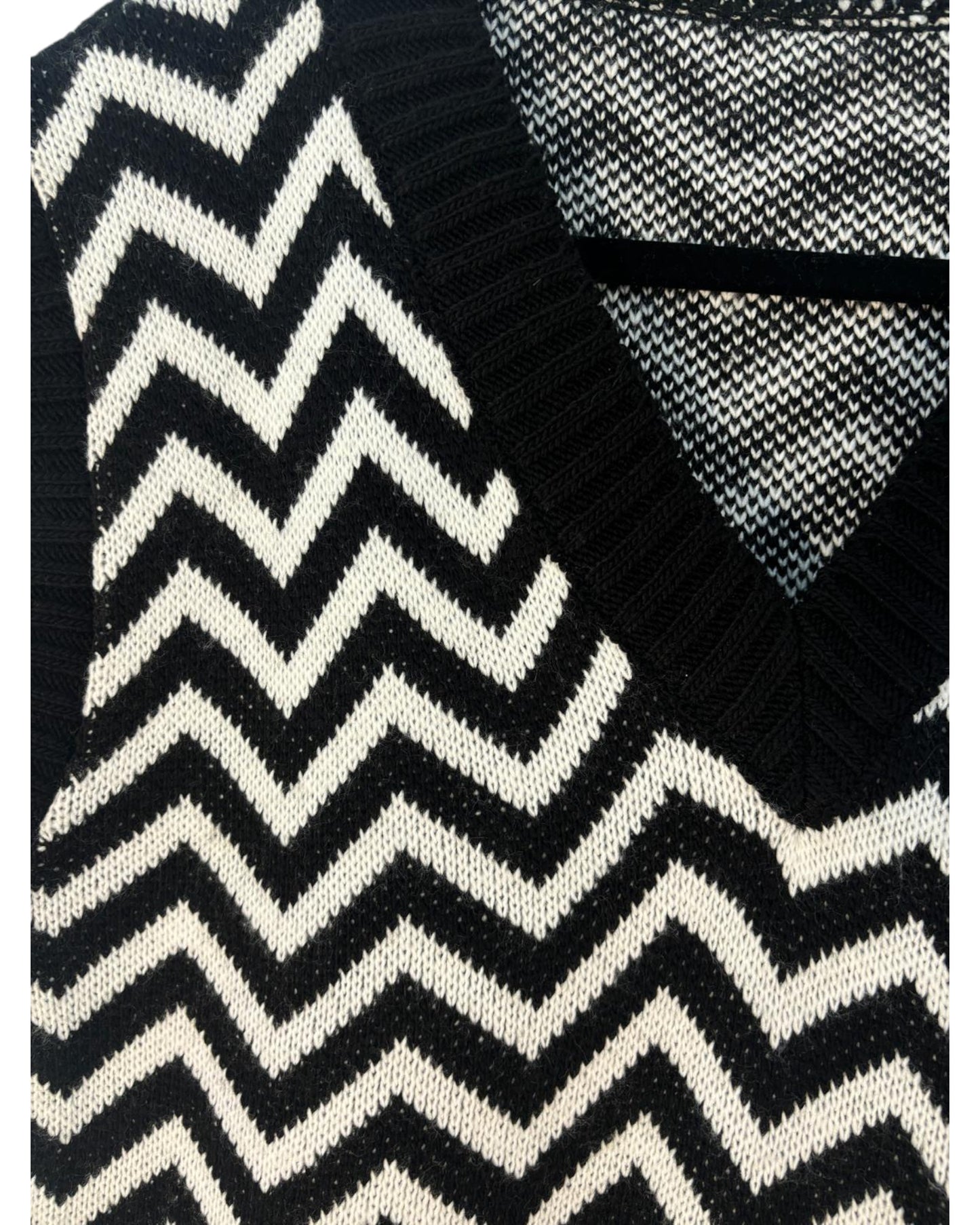 Pull col V marque Made in Italy