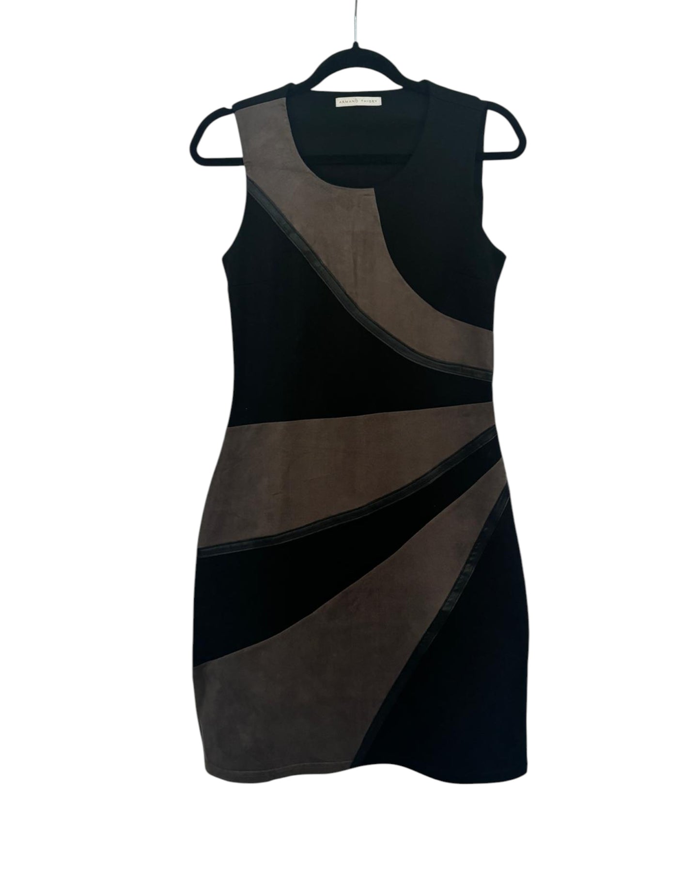 Robe chasuble de marque Armand Thierry