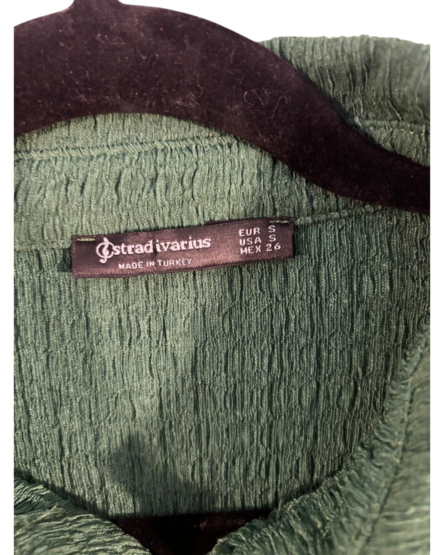 Haut léger de marque Stradivarius