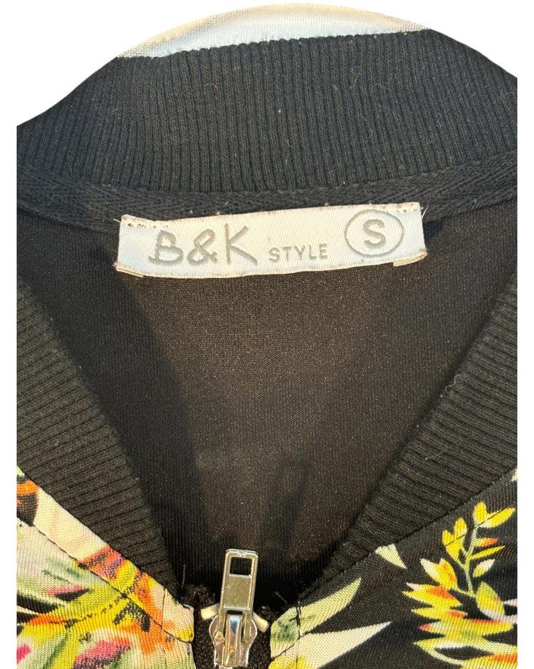 Veste bomber B&K noire et fleurie – taille S – seconde main femme – photo 2