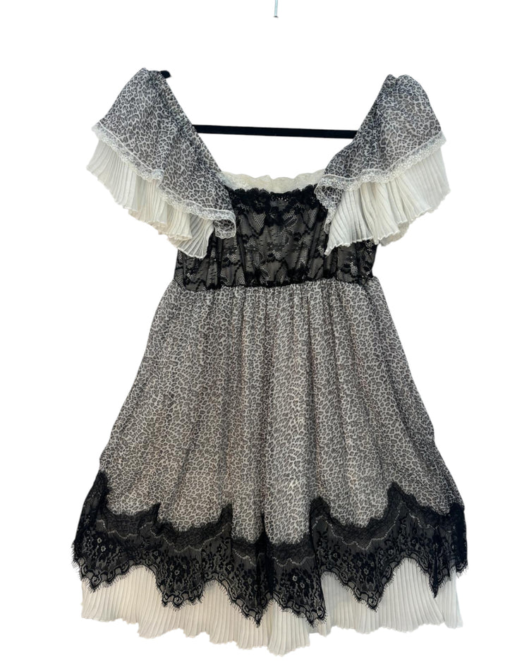Robe dentelle Ethy&Paul noir et blanc – taille S/M – seconde main femme – photo 3