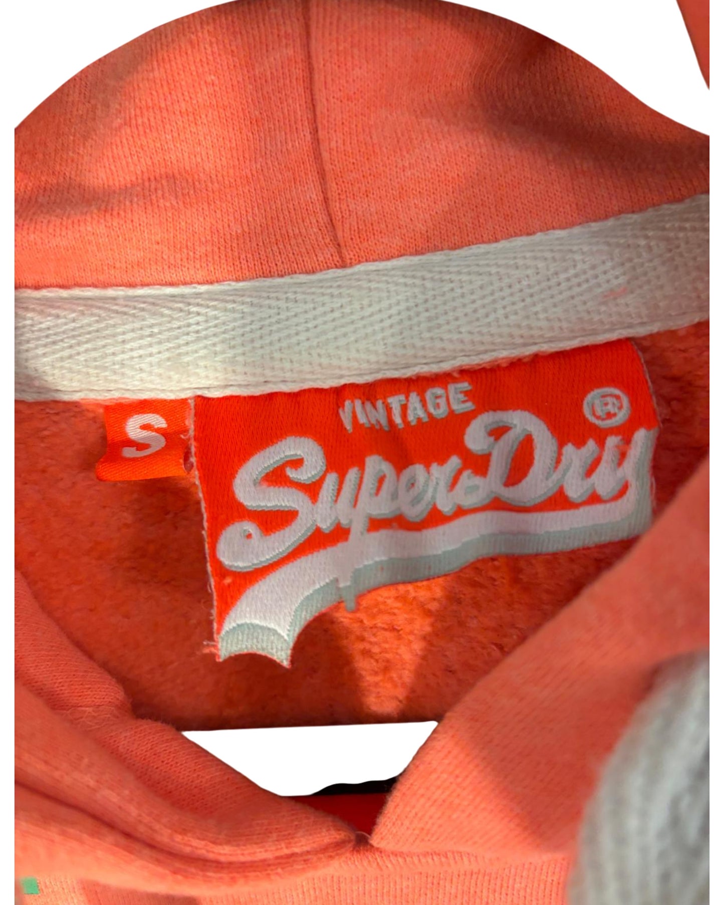 Sweat marque Superdry