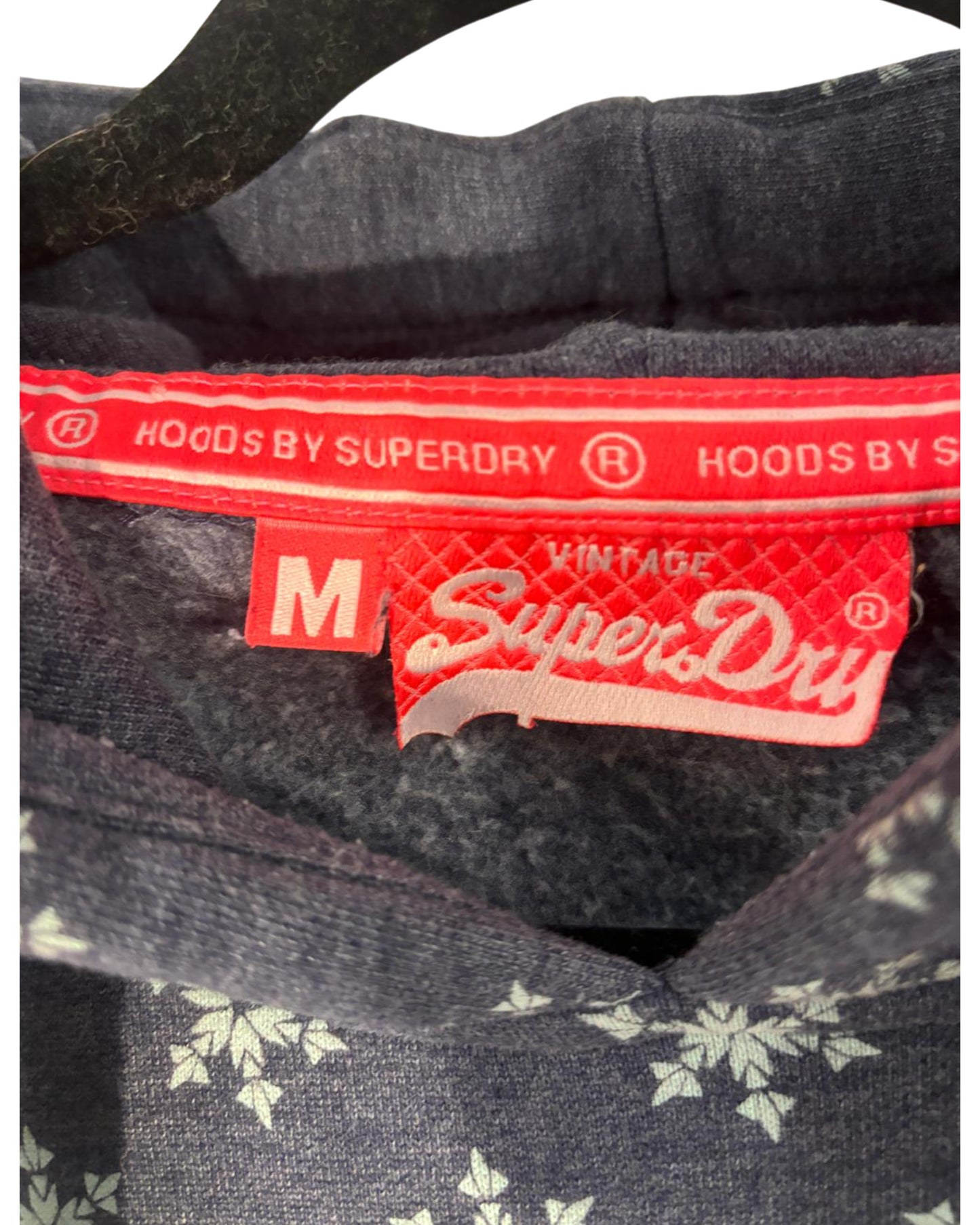 Sweat marque Superdry