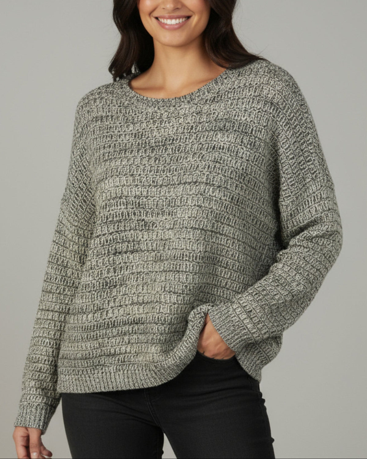 Pull confort Bizzbee noir et blanc – taille L/M – seconde main femme